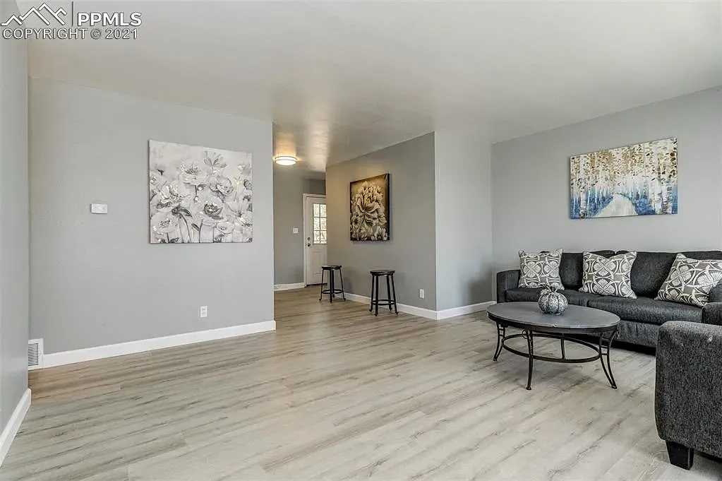 2702 E Bijou St — Photo 1