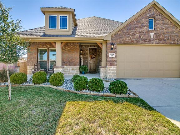 4th image of 502 Ainsworth Way