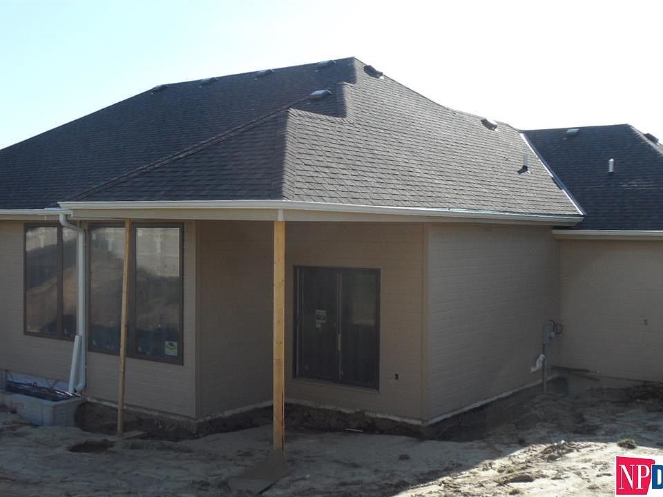 2nd image of 7428 S 102nd Ave