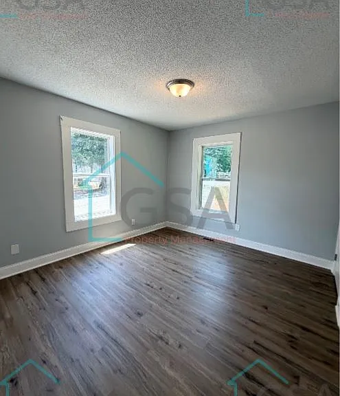 101 Hammond Ave — Photo 6