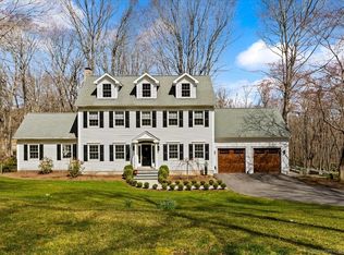 115 Town Woods Rd, Lyme, CT 06371