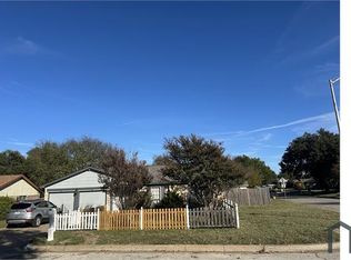 6925 Westglen Dr, Fort Worth, TX 76133