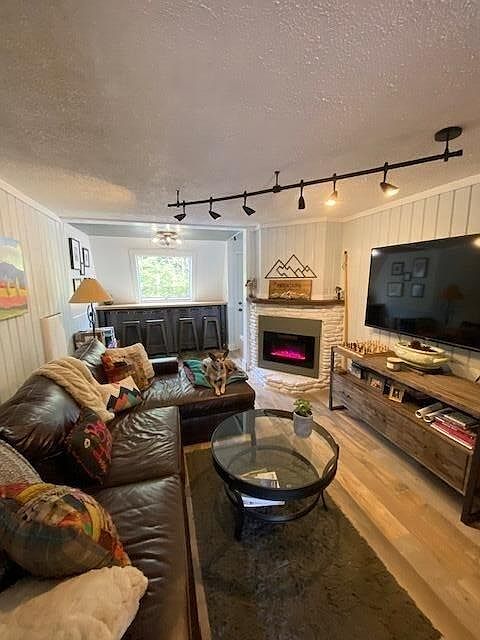 1st image of 142 Shamrock Cir #21A