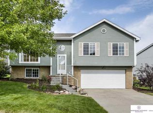 4674 N 149th St, Omaha, NE 68116