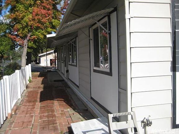 4th image of 6216 Summerset Ln #213