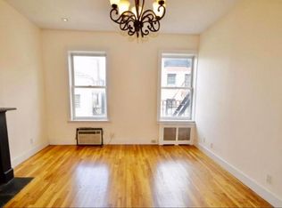 104 Perry St APT 2A, New York, NY 10014