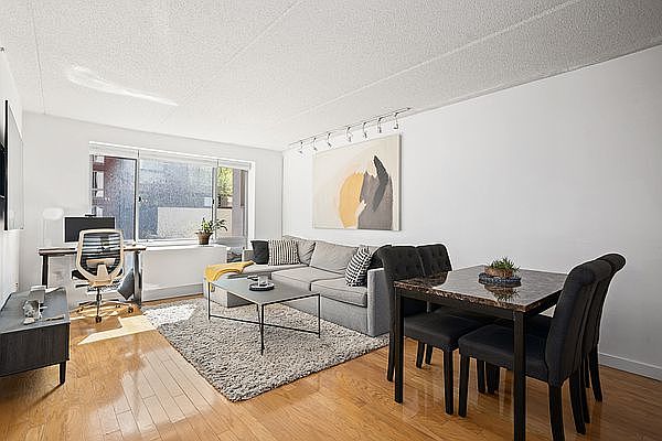1st image of 555 W 23rd St APT N4e