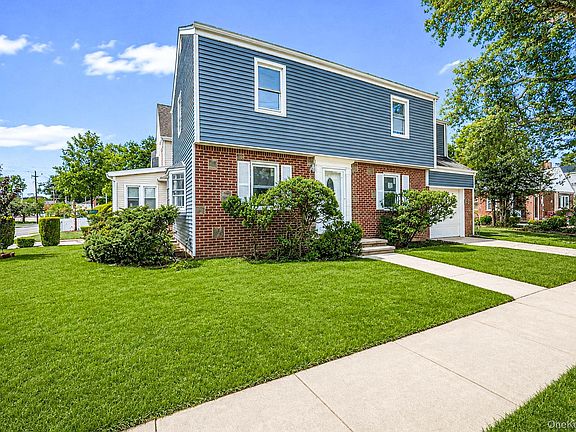 2nd image of 1 Hudson Court