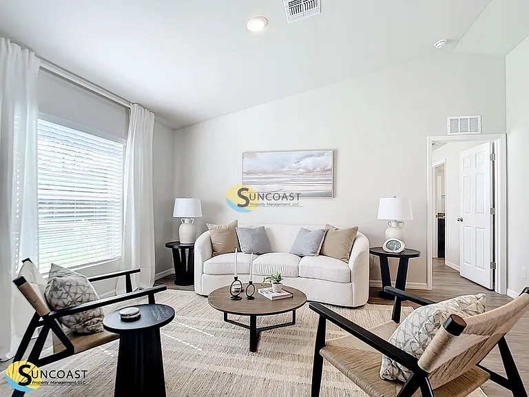 11 Roxton Ln — Photo 4
