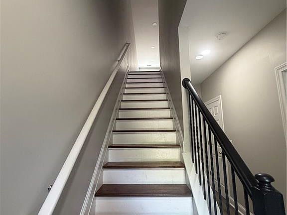 2nd image of 6035 Bayrose Cir