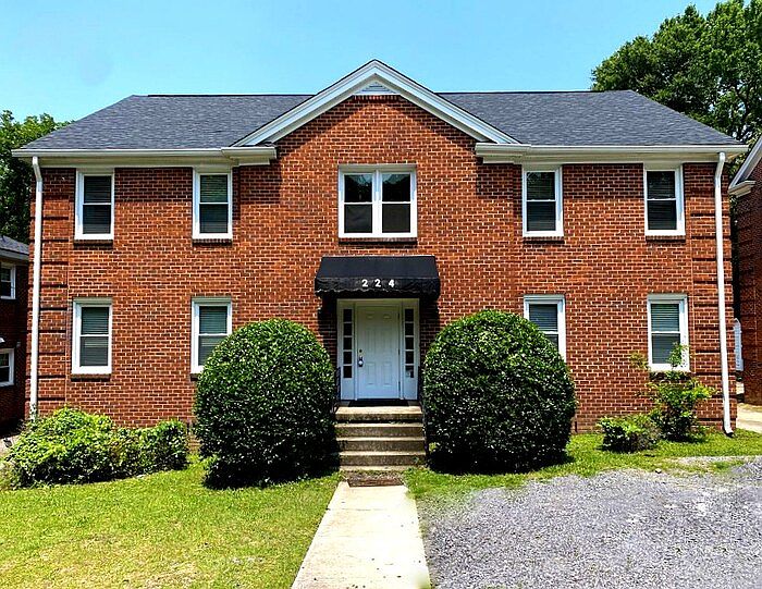1st image of 224 S Harden St Unit 3