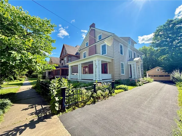 142 Cambridge St, Syracuse, NY 13210
