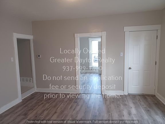 3rd image of 126 S Galloway St