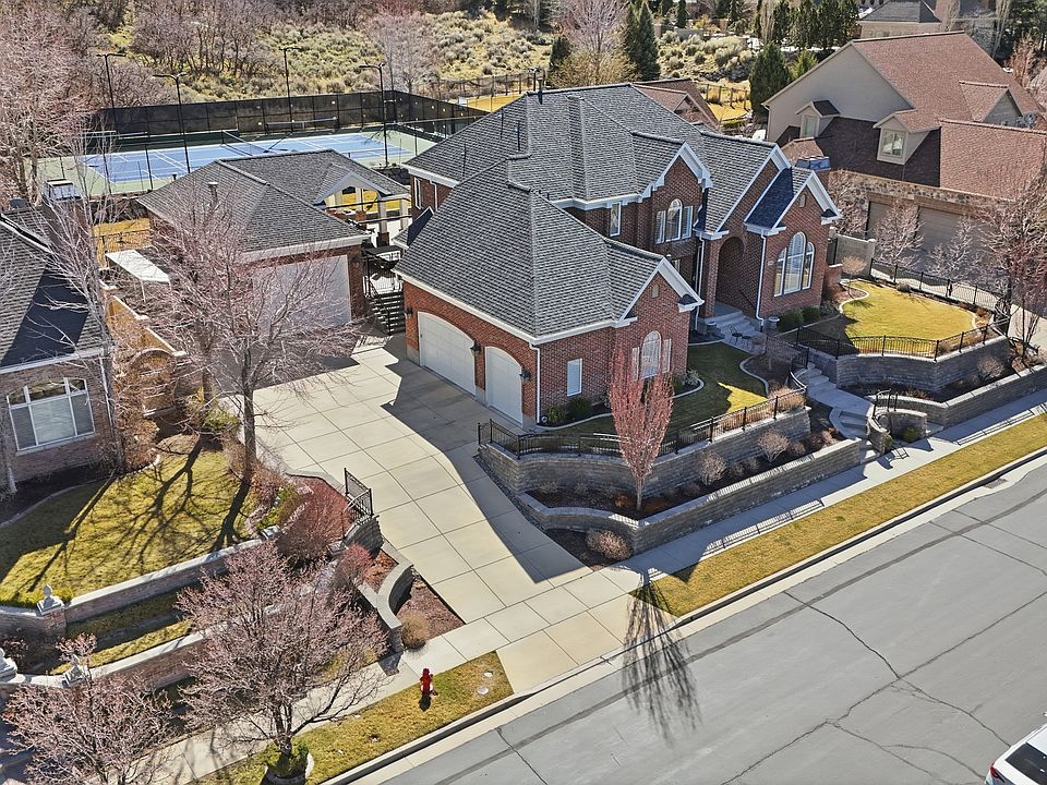 1st image of 714 E Draper Heights Way