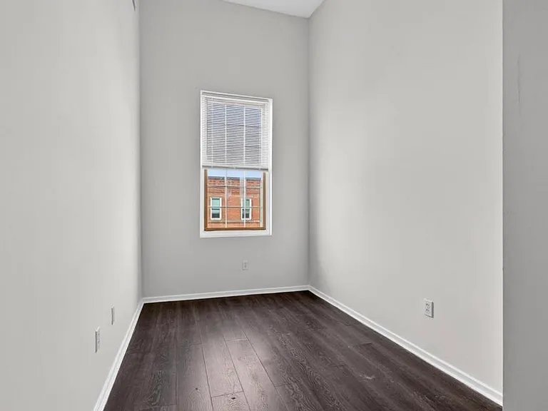 1918 W Diamond St #3 — Photo 4