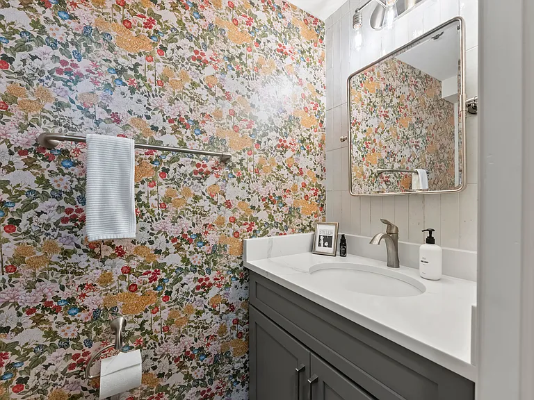 544 S Front St #315 — Photo 9