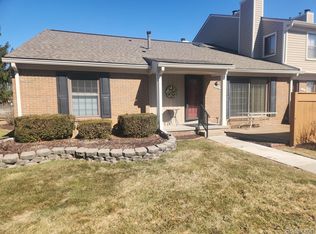 22200 Pondview, Novi, MI 48375