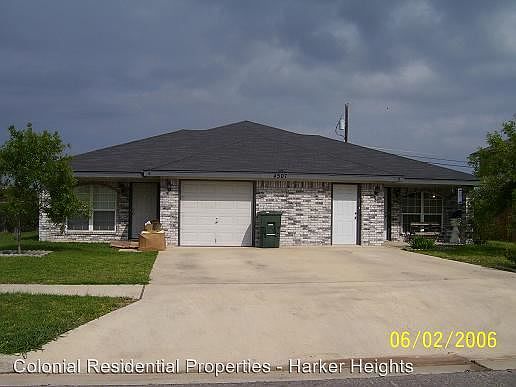1st image of 4507B Bowles Dr