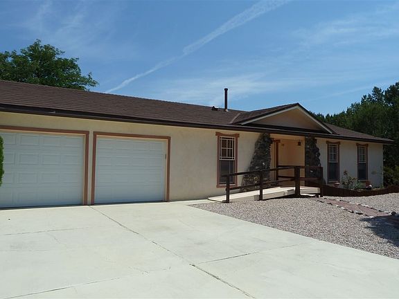 3rd image of 20 Grand Canyon Dr