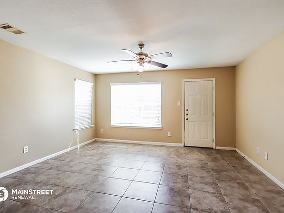 5th image of 8210 Wooded Terrace Ln