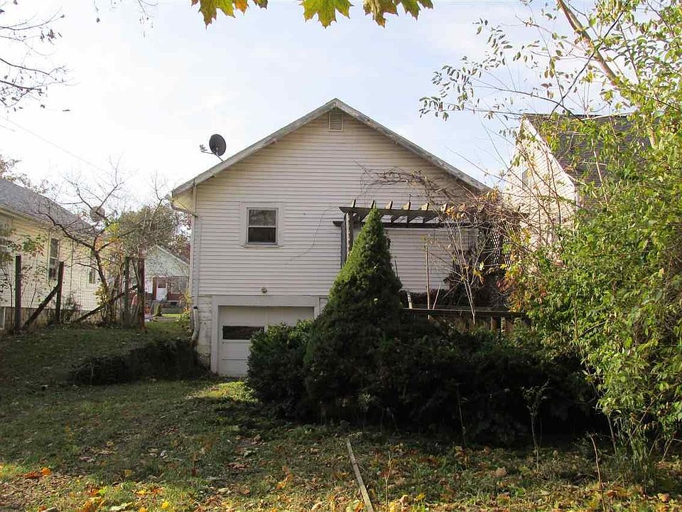 2nd image of 455 SW 5th St