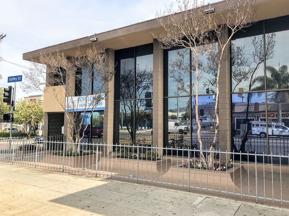 1st image of 800 S Gaffey St