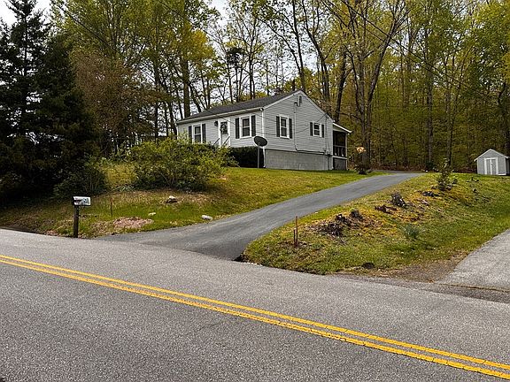 4th image of 416 Pinecrest Dr