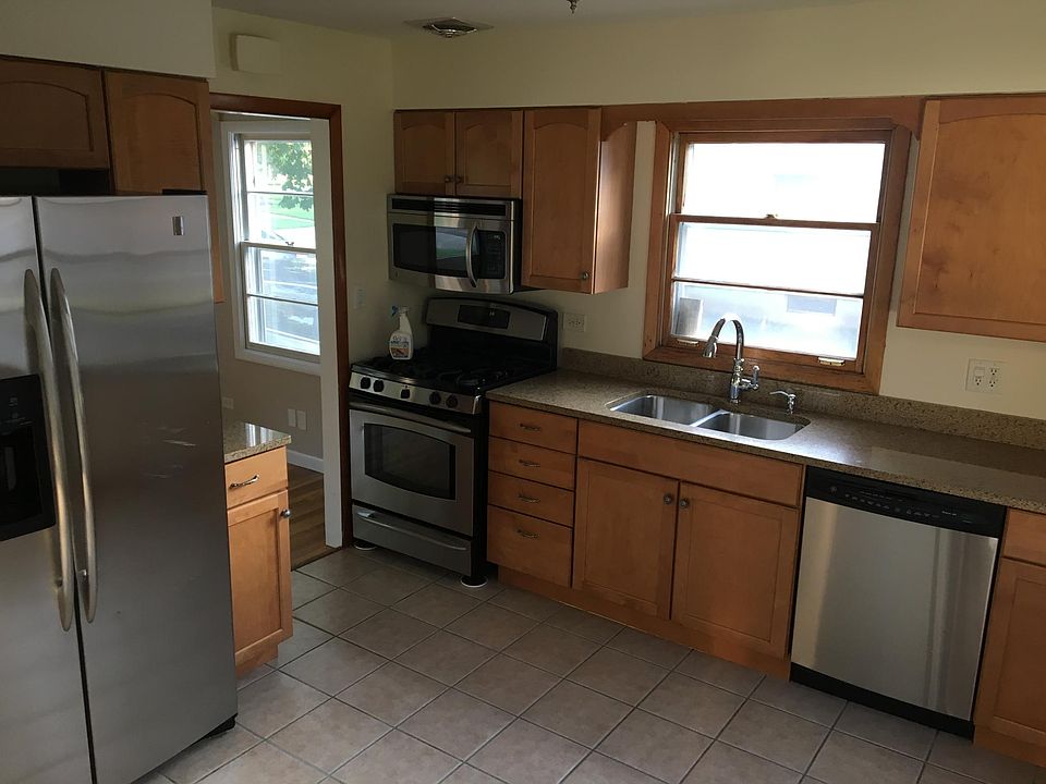 1st image of 226 Chandler Dr