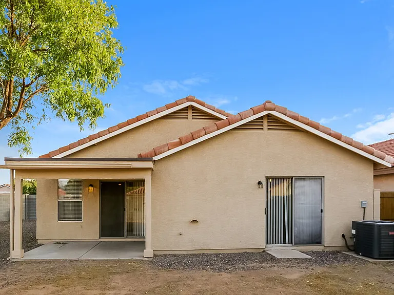 5725 E Flower Cir — Photo 16