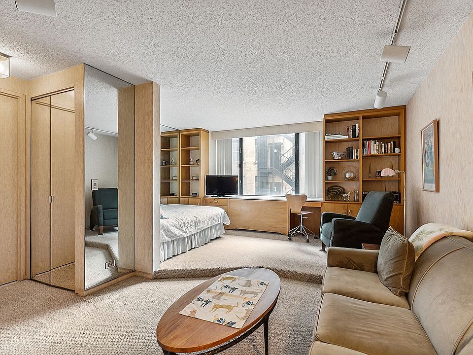 1st image of 30 W 61st St APT 7H