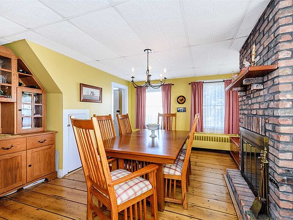 3rd image of 22 Morton Ave