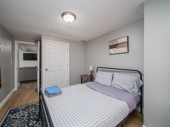 warwick-rhode-island-65962312 picture