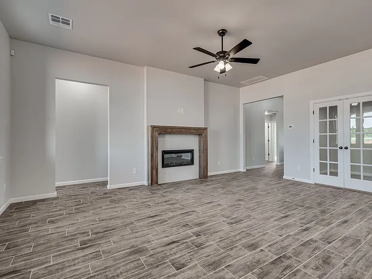 4905 Misty Wood Ln — Photo 6