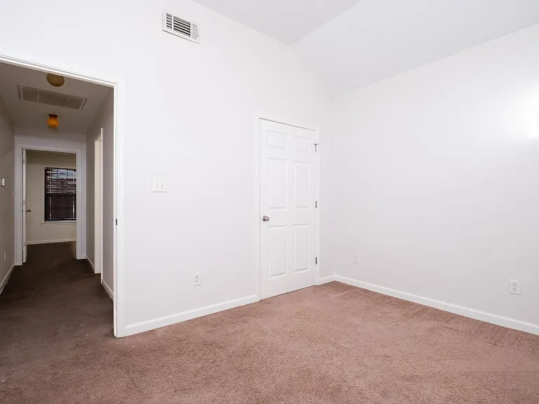 25 Courtfield Dr — Photo 31