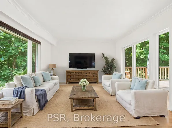 531 Rodd Ave, Pickering, ON L1W 2B1