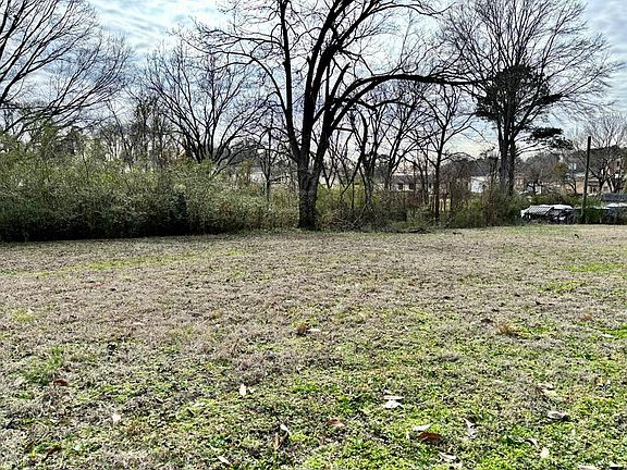 4th image of 208 Calhoun St