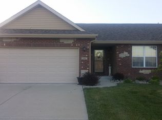 2087 Briarbend Ct, Maryville, IL 62062