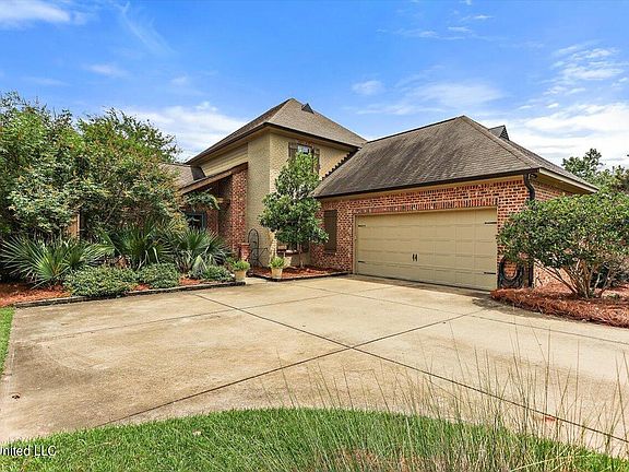 3rd image of 125 Hoy Farms Dr