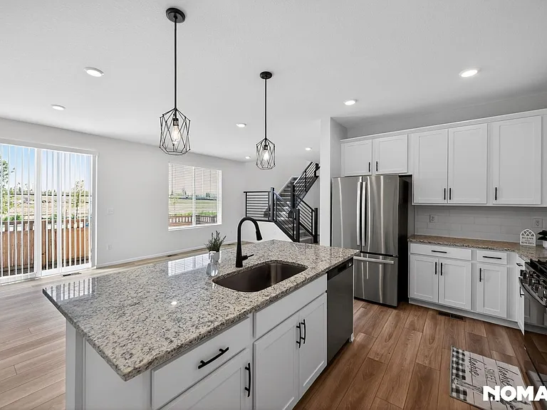 5204 S Elk St — Photo 4