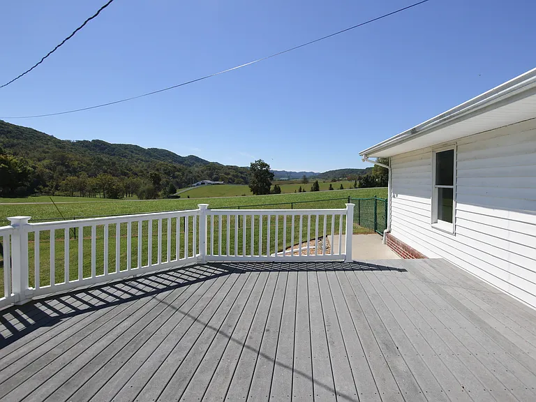 5150 Blacksburg Rd — Photo 27