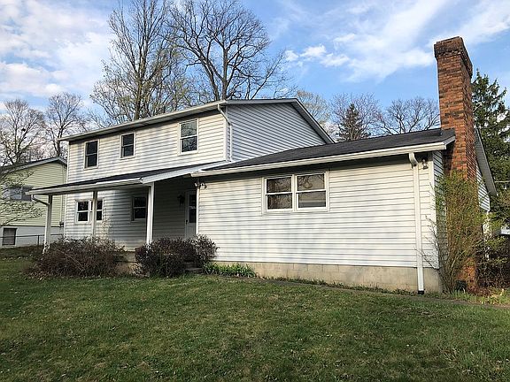 2nd image of 603 Woodcrest Dr