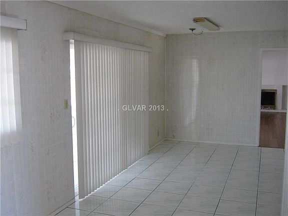4th image of 2218 Golden Arrow Dr