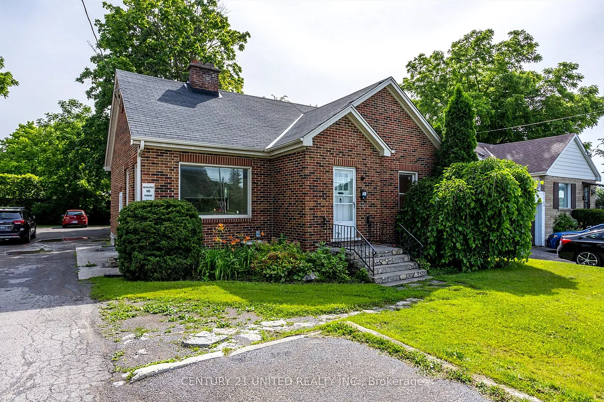 Building Photo - 878 Chemong Rd