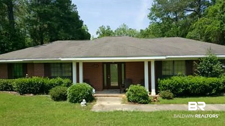 3 bed, 2.0 bath, 1988 sqft, $1,900 — Photo 1