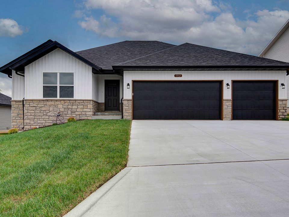 1st image of 1912 W Woodhaven Drive Lot 37