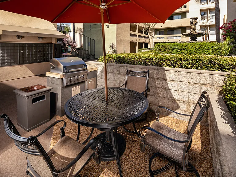 Renaissance Terrace — Photo 8