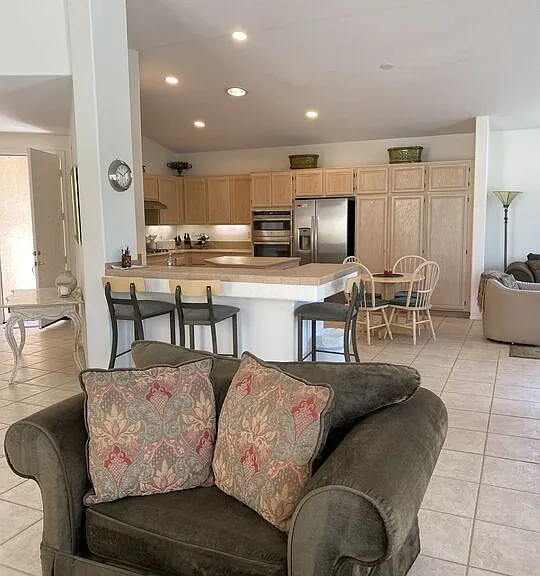 W Interior Villa Location Within — Photo 6
