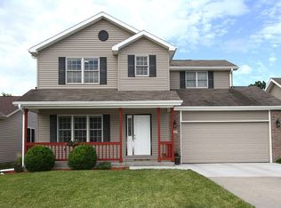 635 Graham Park Dr, Seward, NE 68434