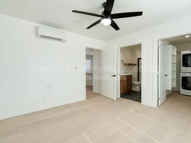 1614 NW 17th St #8 — Photo 6