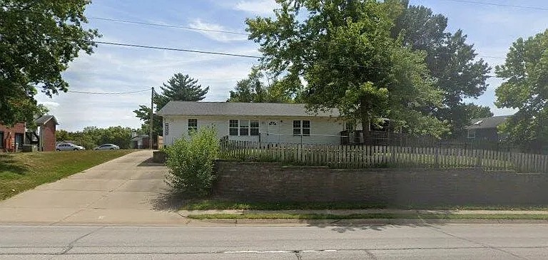 6325 Mexico Rd — Photo 1